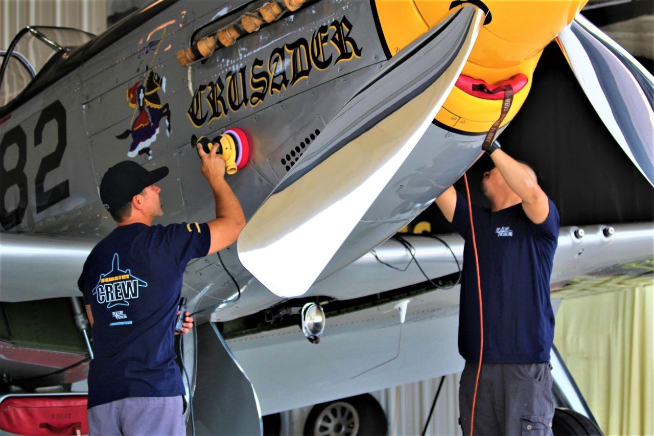 Airplane Detailing