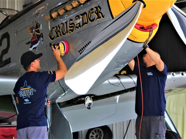 Airplane Detailing